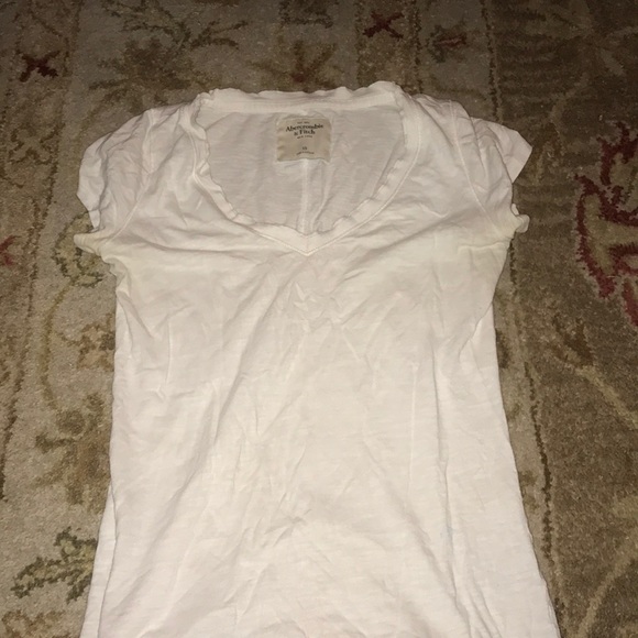 Basic white tee - Picture 1 of 1